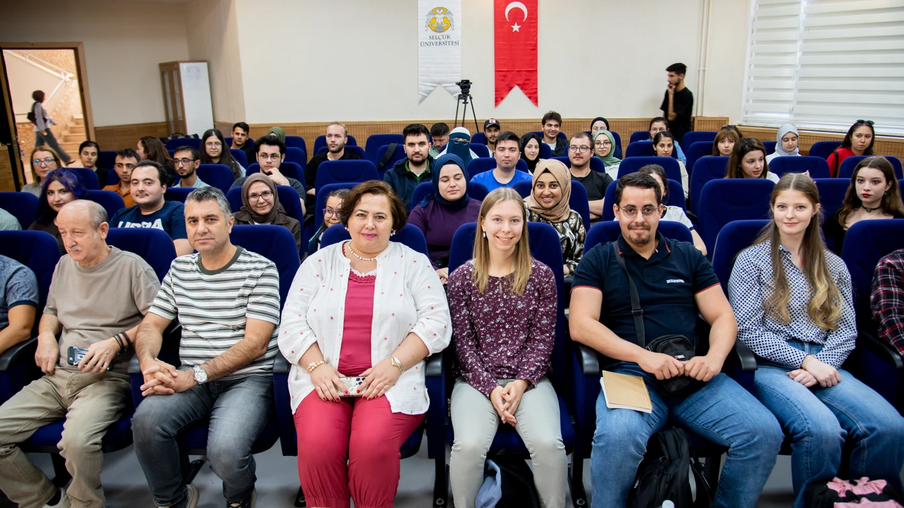 Selçuk Üniversitesinde nükleer fizik ve nükleer astrofizik anlatıldı